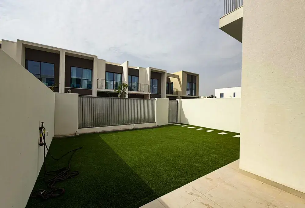 Townhouse for rent in Nara – The Valley