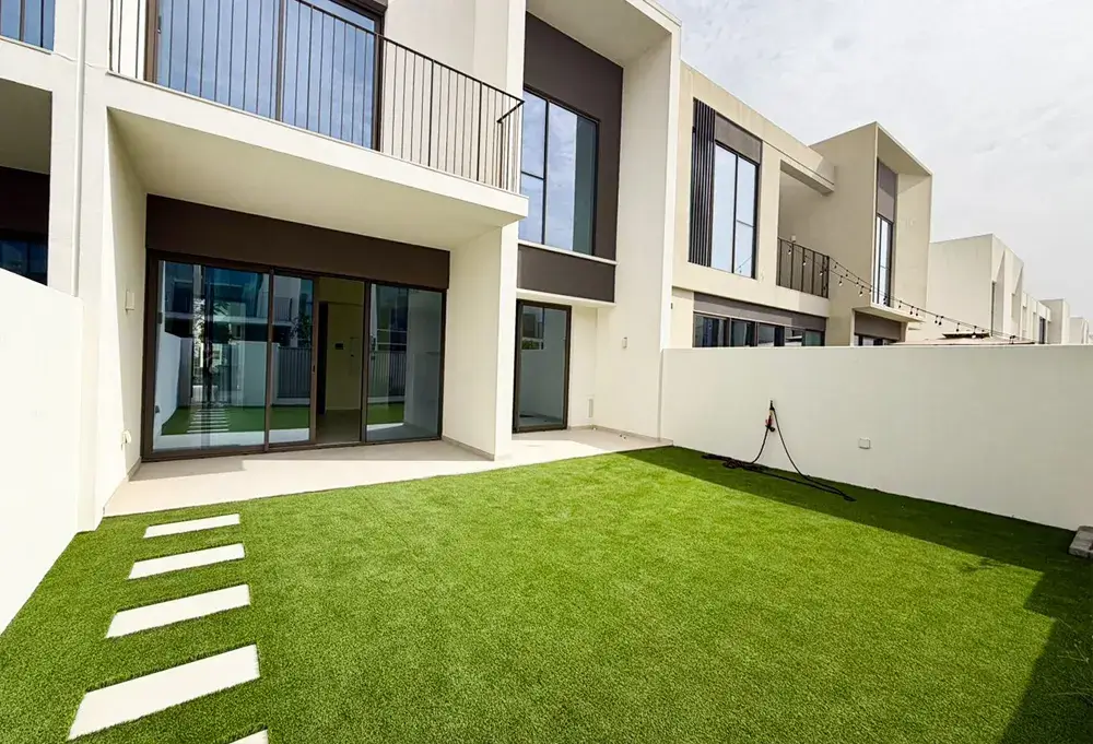 Townhouse for rent in Nara – The Valley